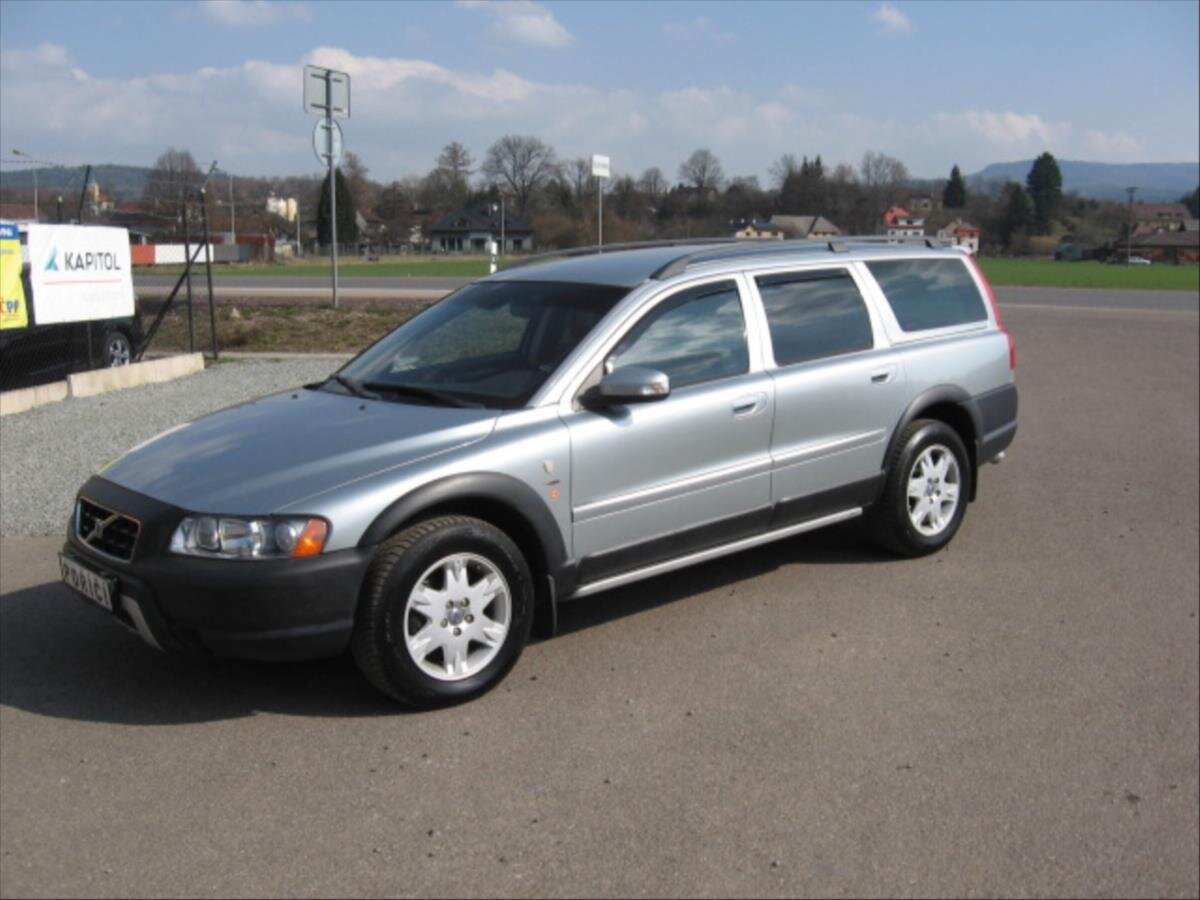 Volvo XC70 Kombi 2,4 l 136 kw