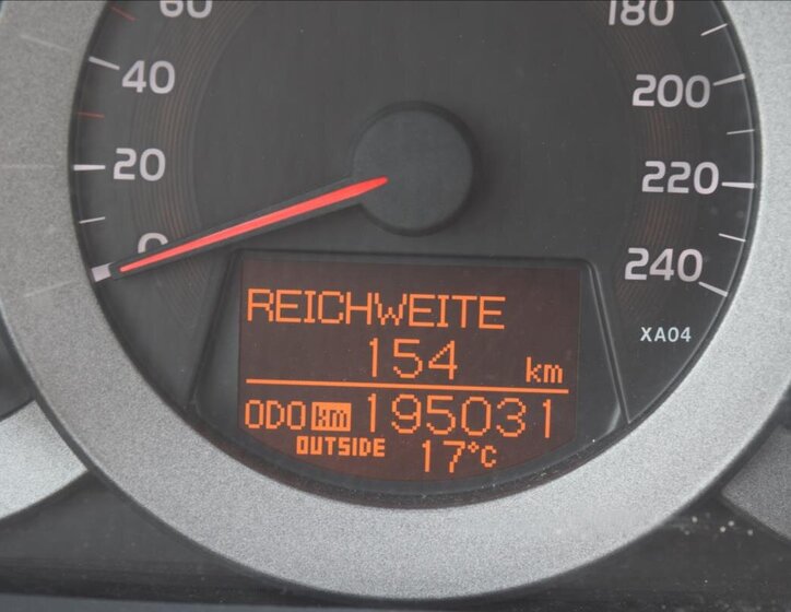 Toyota RAV4 SUV / Terénní 2,2 l 100 kw