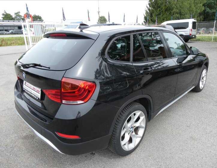 BMW X1 9