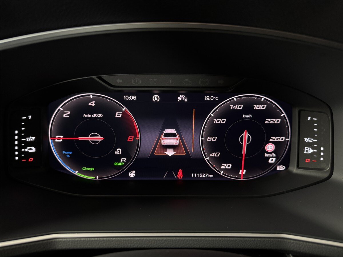 Seat Tarraco SUV / Terénní 1,4 l 180 kw
