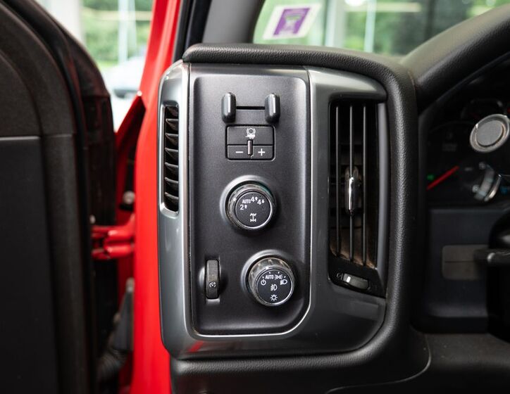 Chevrolet Silverado 14