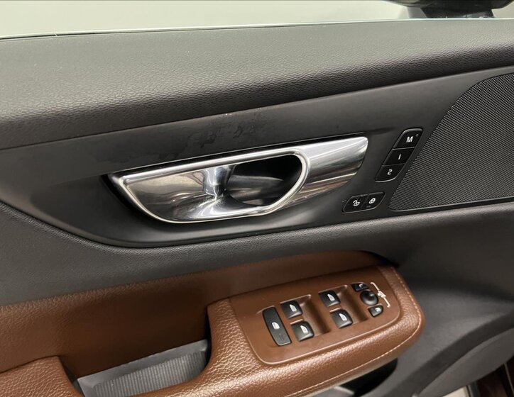 Volvo V60 Kombi 2,0 l 184 kw