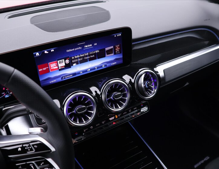 Mercedes-Benz GLB 28