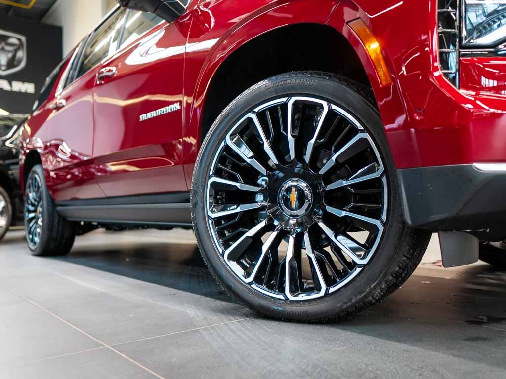 Chevrolet Suburban SUV 6,2 l 313 kw