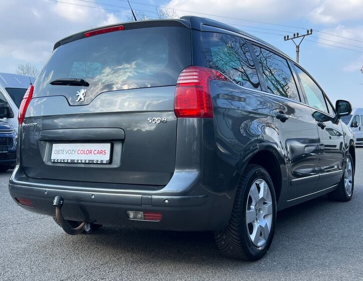 Peugeot 5008 MPV 2,0 l 120 kw