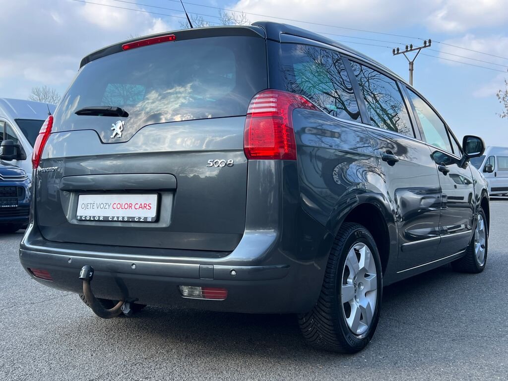 Peugeot 5008 MPV 2,0 l 120 kw