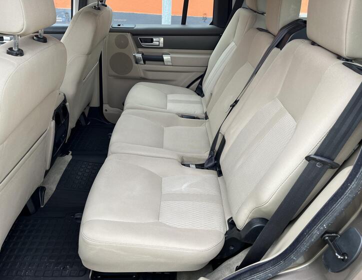 Land Rover Discovery 12