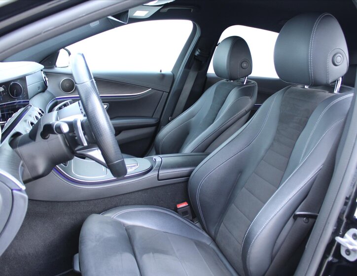 Mercedes-Benz Třídy E Sedan / Limuzína 2,0 l 143 kw