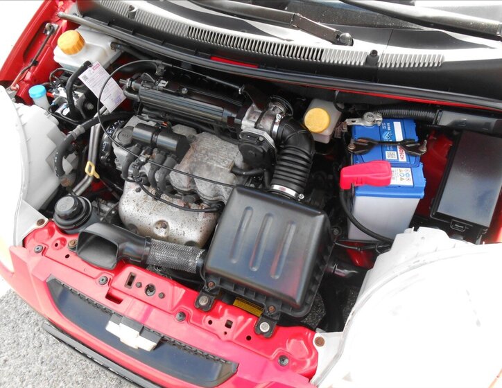 Chevrolet Spark Hatchback 995,0 49 kw