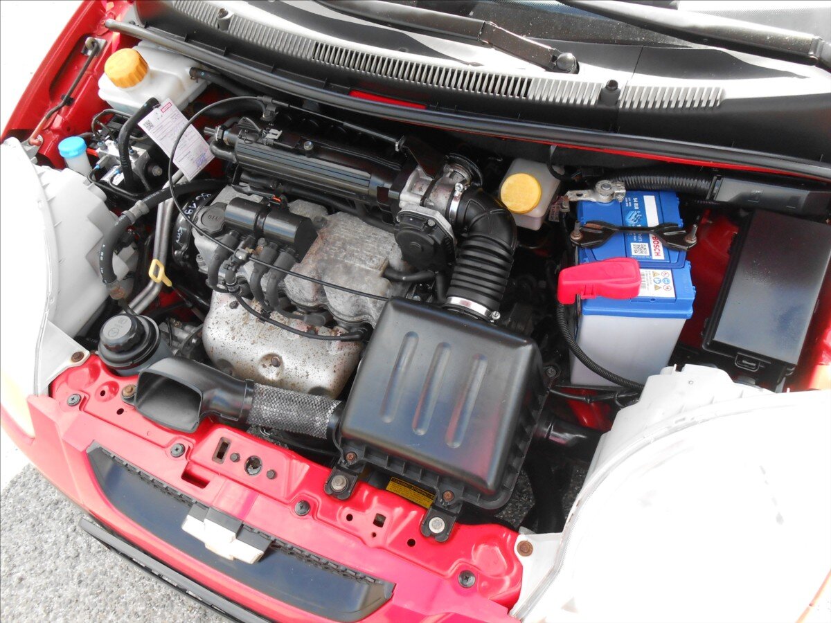 Chevrolet Spark Hatchback 995,0 49 kw