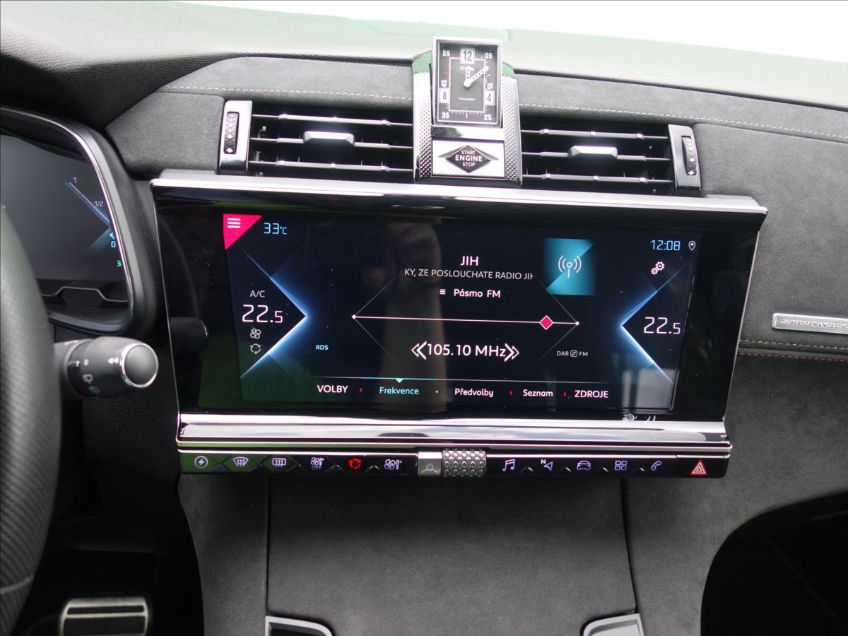 DS Automobiles DS7 Crossback