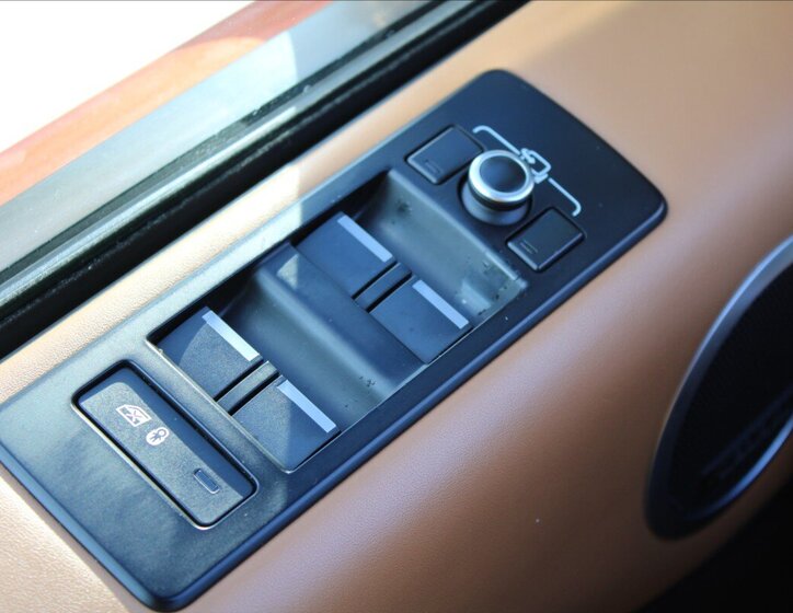 Land Rover Discovery 27