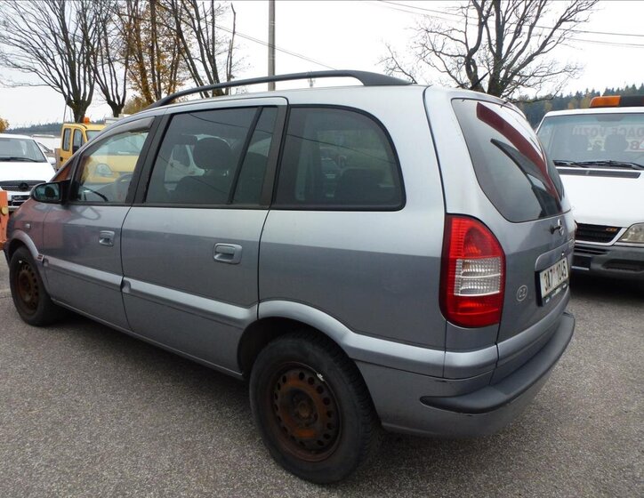 Opel Zafira Kombi 2,2 l 92 kw