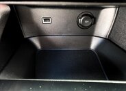 Peugeot 5008 SUV 2,0 l 110 kw