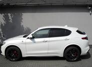 Alfa Romeo Stelvio 2