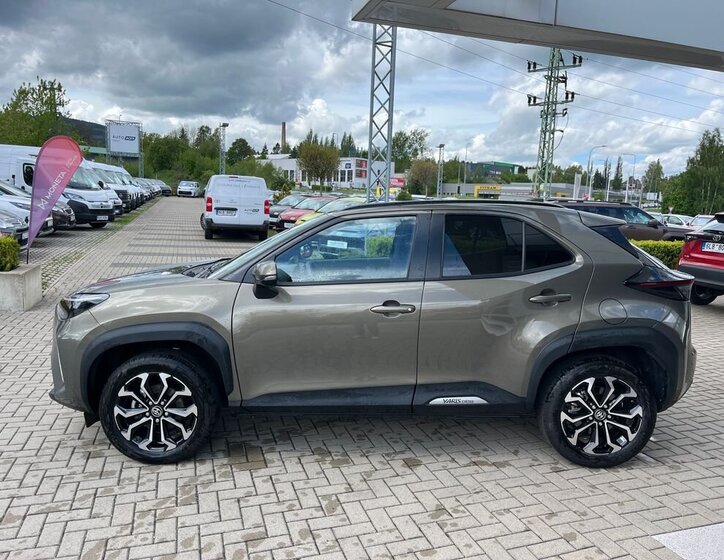Toyota Yaris Cross SUV / Terénní 1,5 l 68 kw