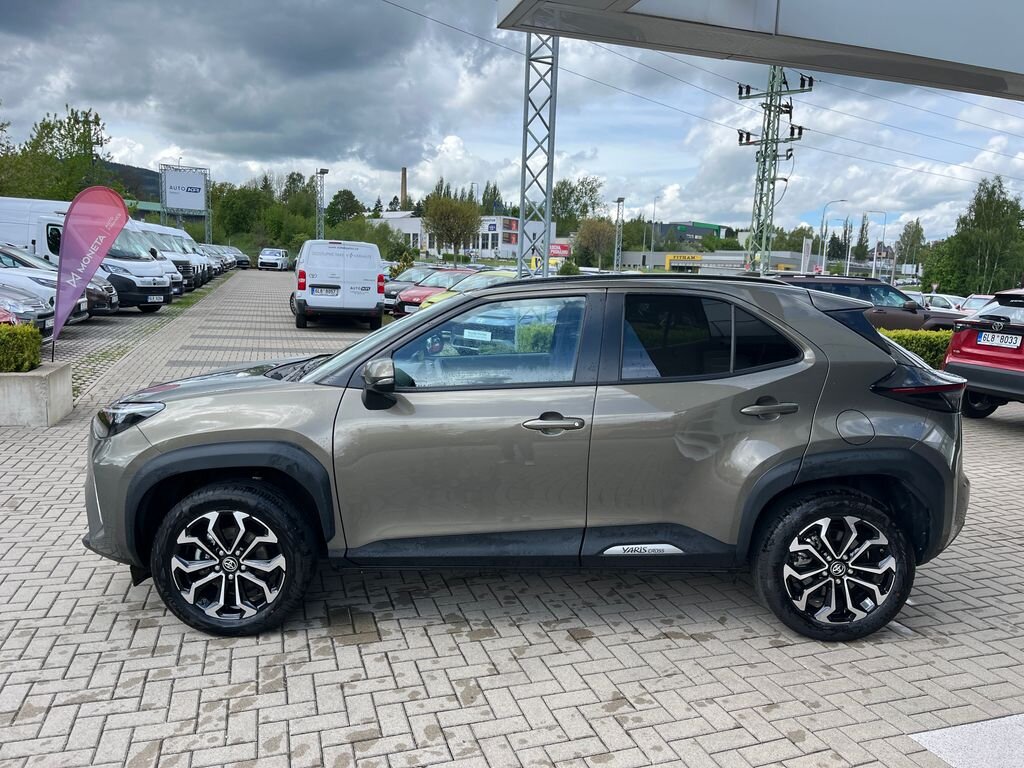 Toyota Yaris Cross SUV / Terénní 1,5 l 68 kw