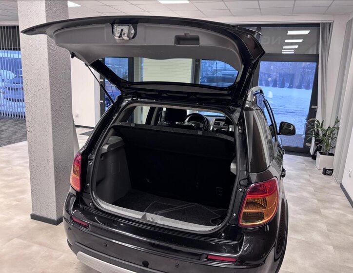 Suzuki SX4 Hatchback 1,6 l 79 kw