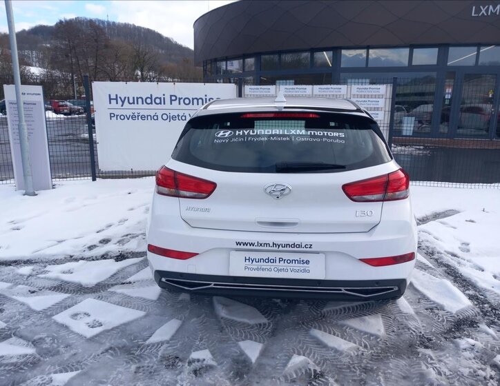 Hyundai i30 Hatchback 998,0 88 kw