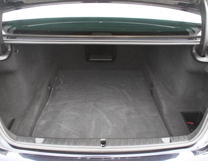 BMW Řada 7 Sedan / Limuzína 3,0 l 195 kw