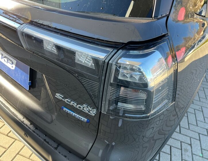 Suzuki S-Cross SUV / Terénní 1,4 l 95 kw