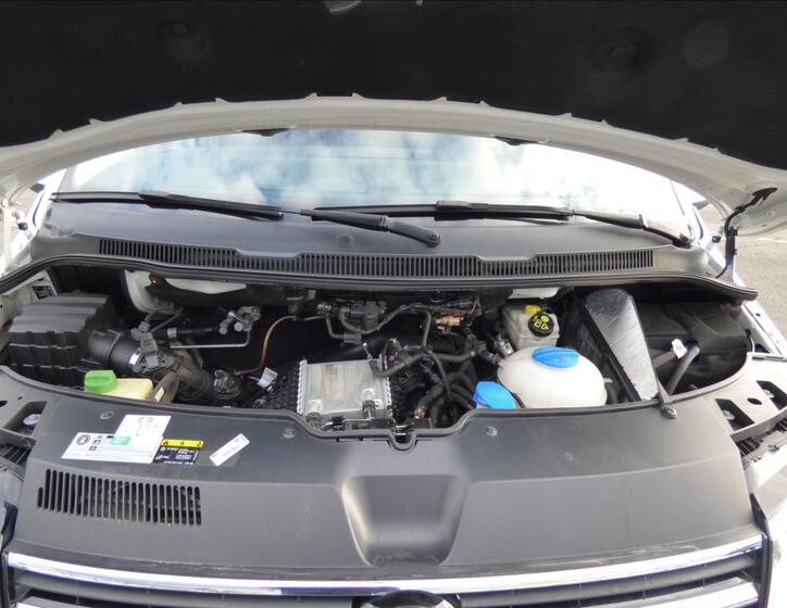 Volkswagen Caravelle 54