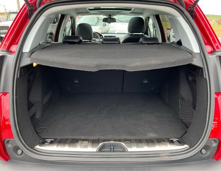 Peugeot 2008 SUV 1,2 l 96 kw