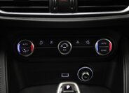 Alfa Romeo Stelvio SUV / Terénní 2,1 l 140 kw