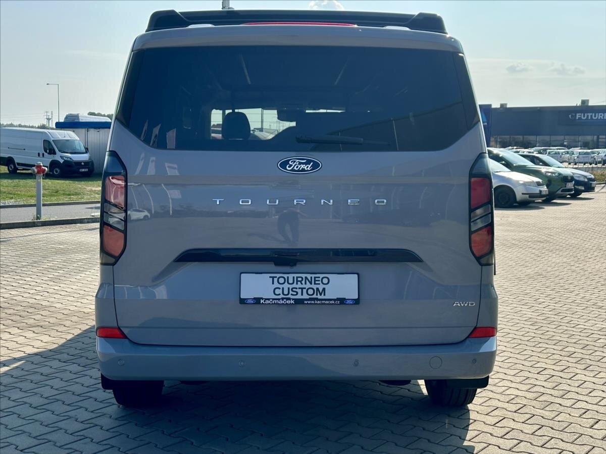 Ford Tourneo Custom