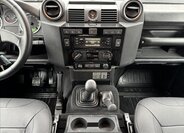 Land Rover Defender Skříň 2,2 l 90 kw