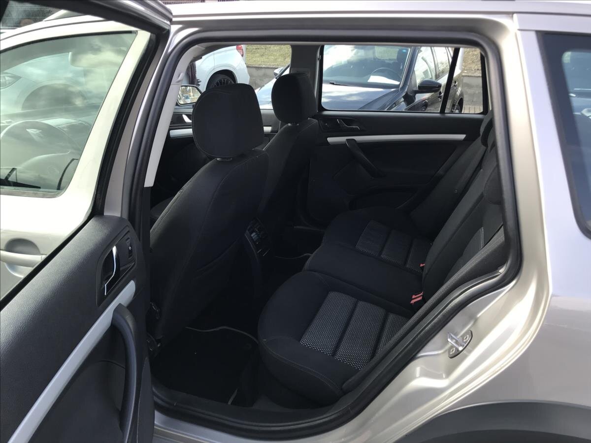 Škoda Octavia Kombi 2,0 l 103 kw