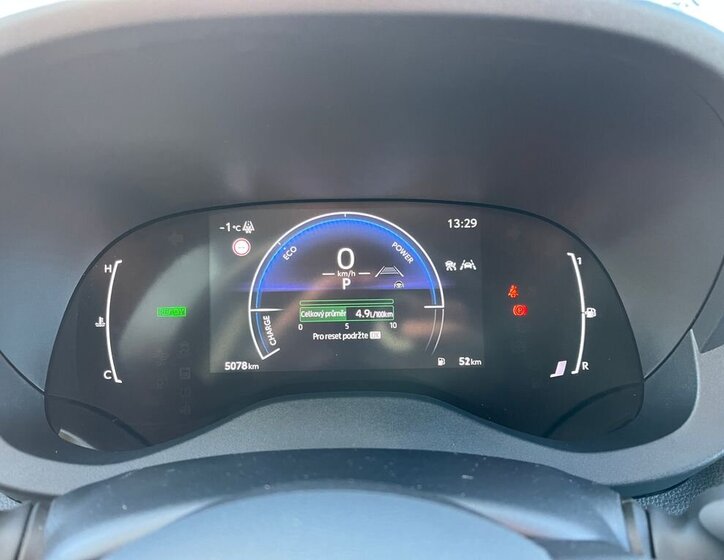 Toyota Yaris Cross 20