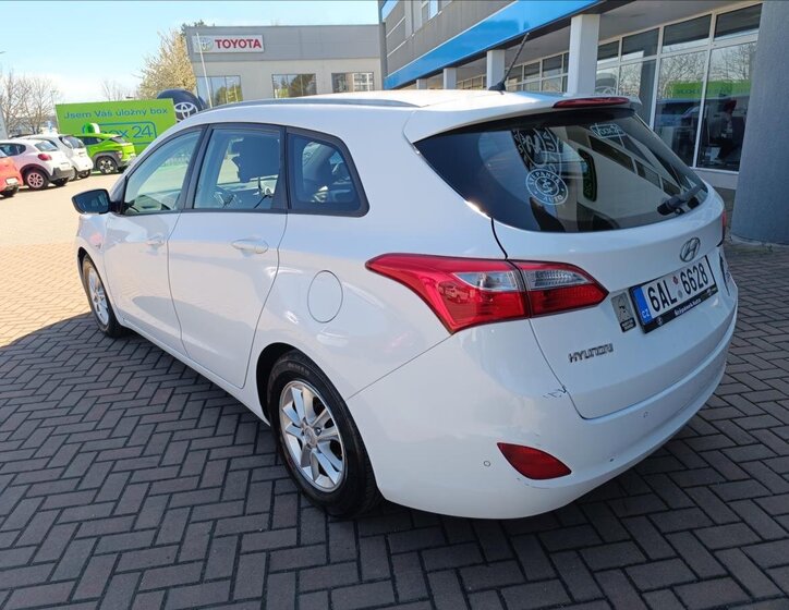 Hyundai i30 Kombi 1,6 l 88 kw