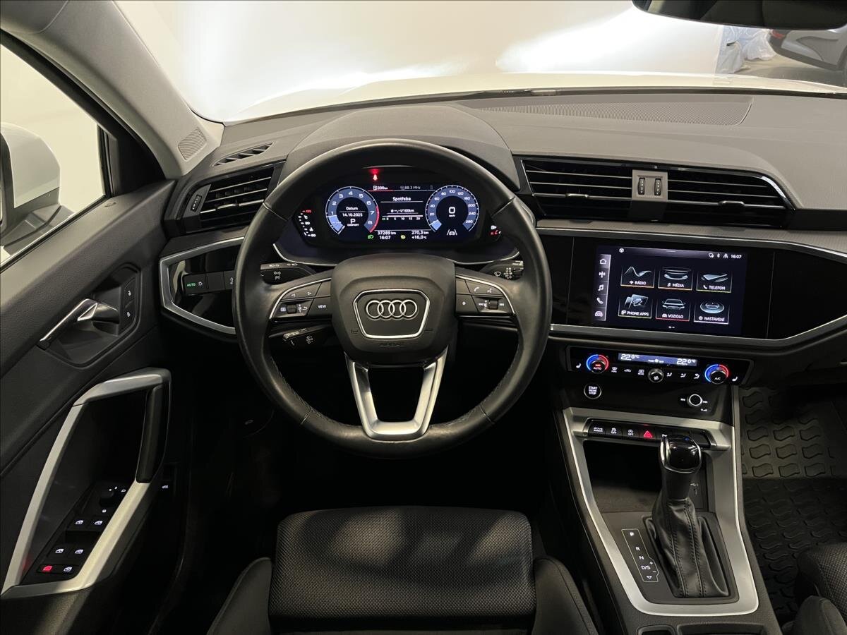 Audi Q3 SUV 1,5 l 110 kw