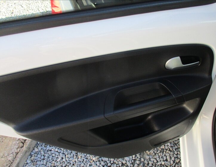 Volkswagen up! Hatchback 999,0 44 kw