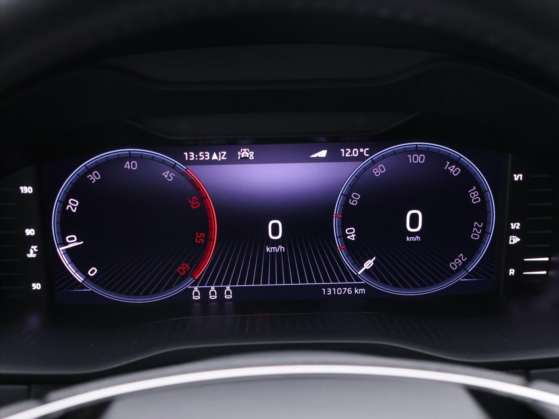 Škoda Karoq SUV / Terénní 2,0 l 110 kw