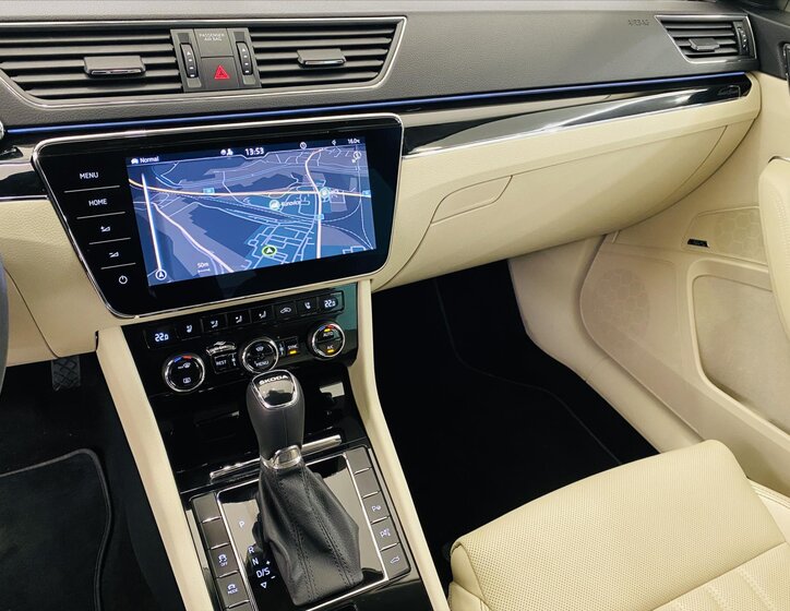 Škoda Superb Liftback 2,0 l 147 kw