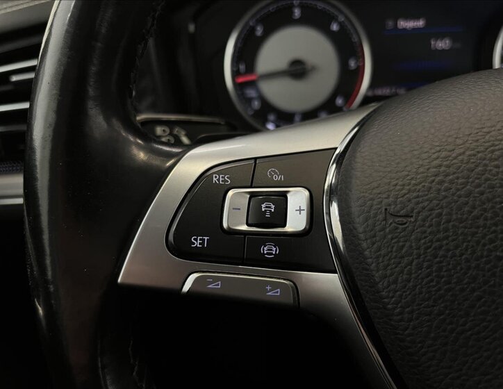 Volkswagen Touareg 18