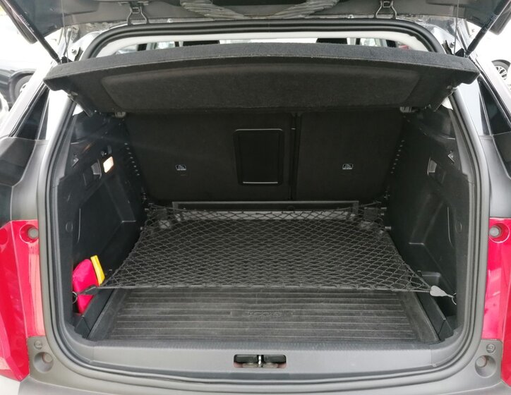 Peugeot 3008 SUV / Terénní 1,2 l 96 kw