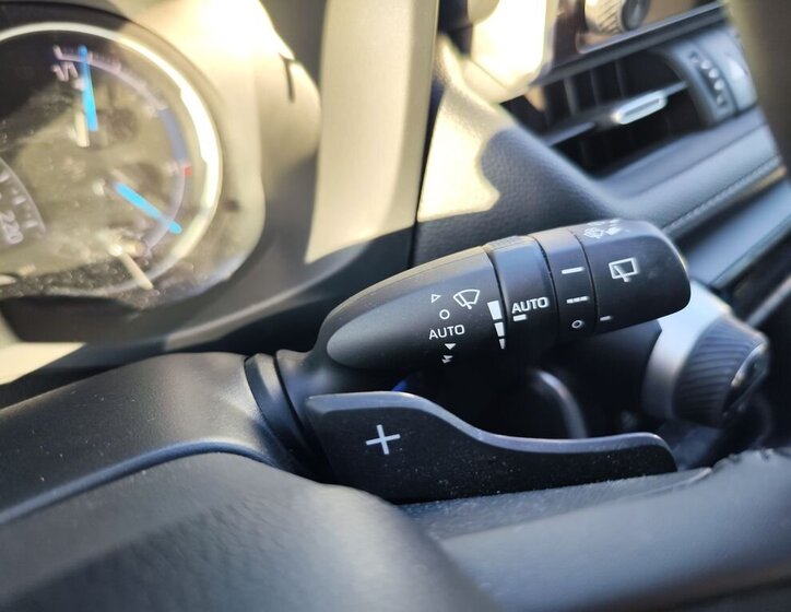 Toyota RAV4 SUV 2,5 l 163 kw