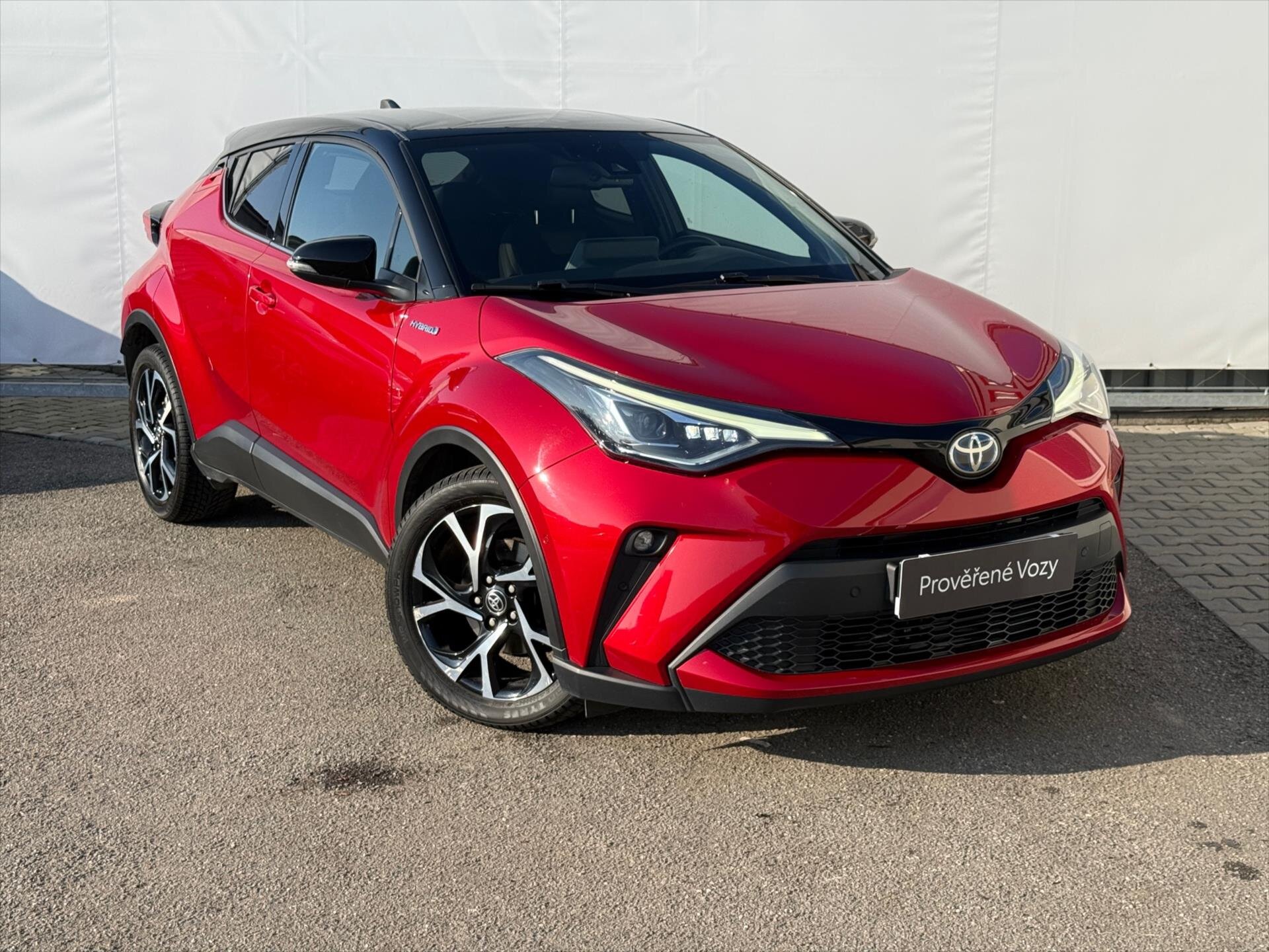 Toyota C-HR SUV / Terénní 1,8 l 72 kw