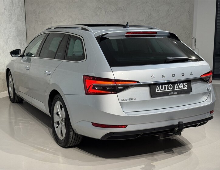 Škoda Superb Kombi 1,4 l 160 kw