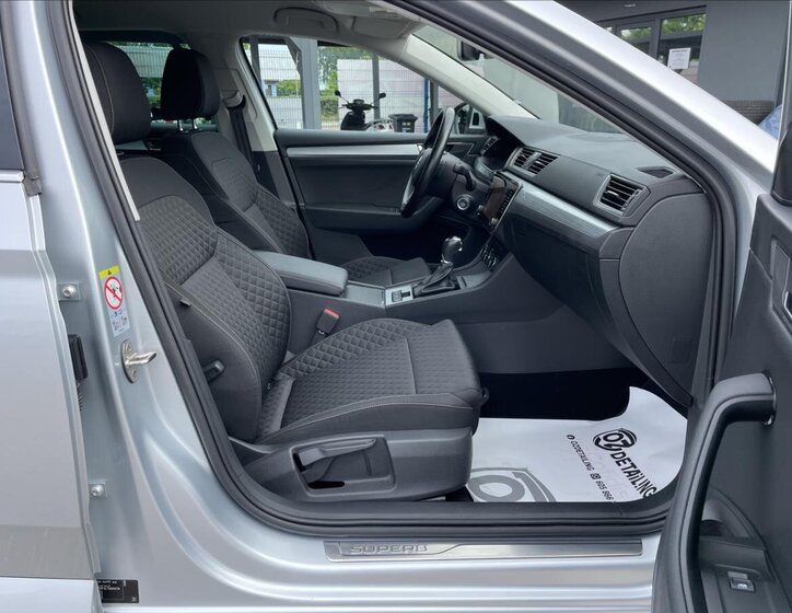 Škoda Superb Kombi 2,0 l 110 kw