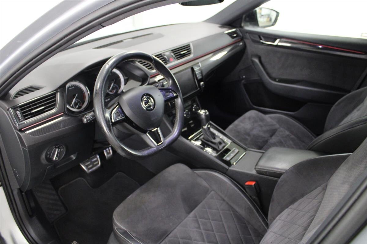 Škoda Superb Kombi 2,0 l 110 kw