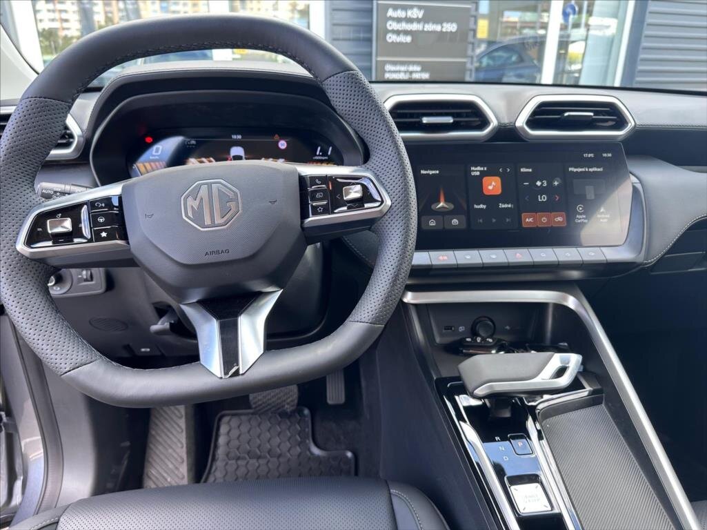 MG ZS SUV 1,5 l 75 kw