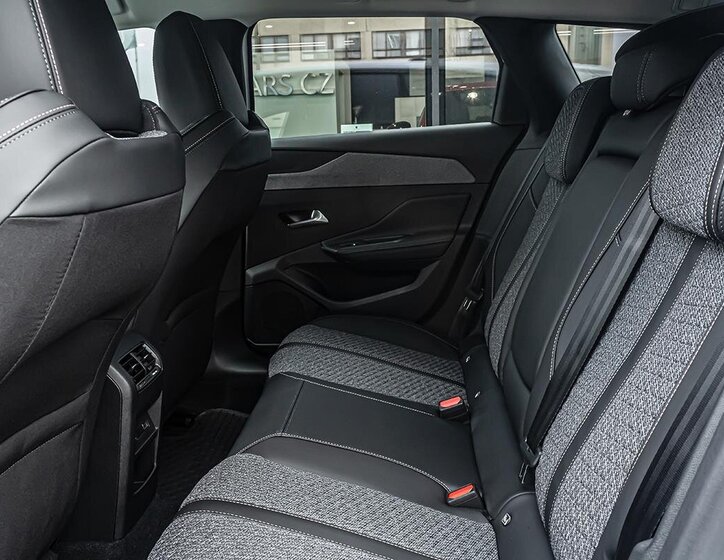 Peugeot 308 Kombi 1,2 l 107 kw