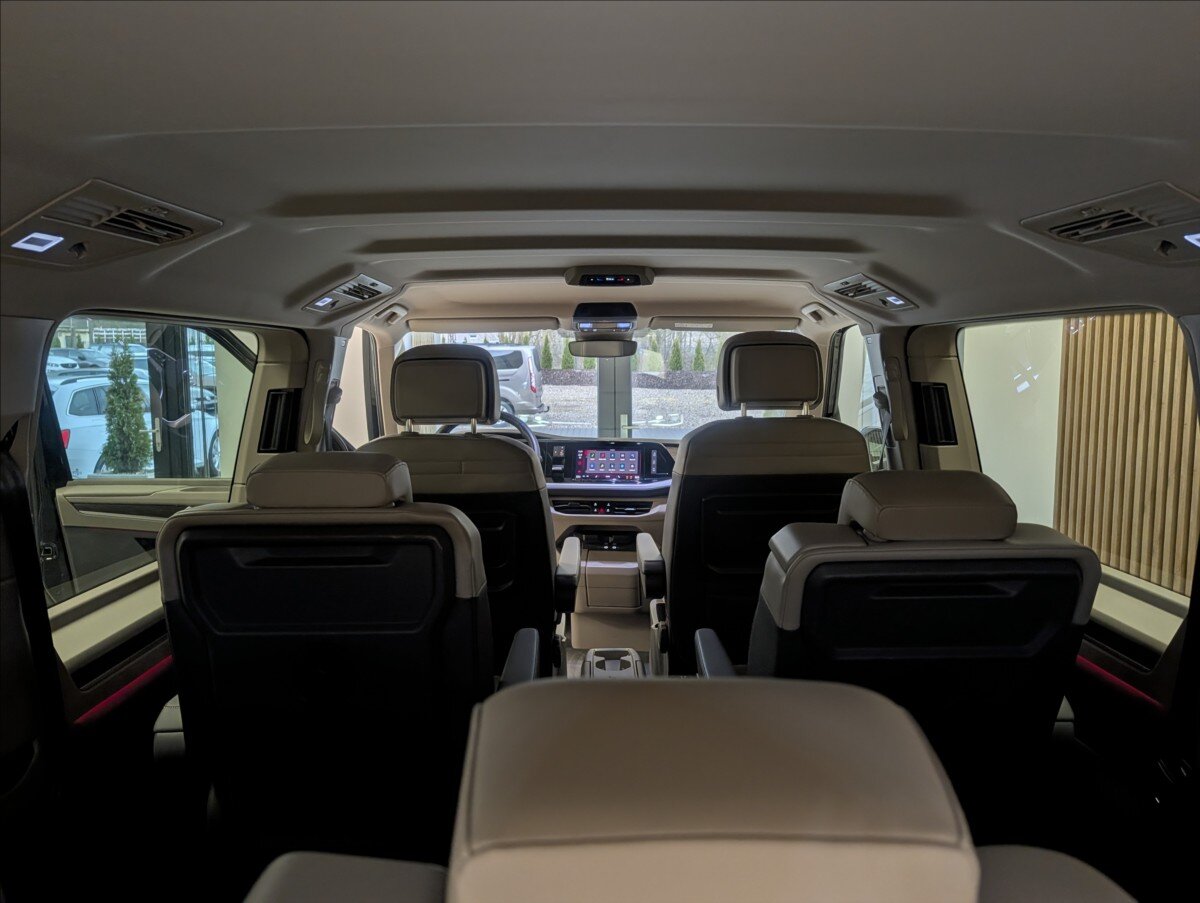 Volkswagen Multivan VAN / Minibus 1,5 l 130 kw