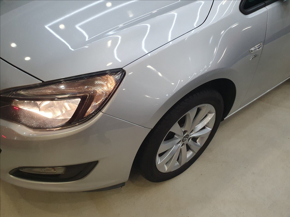 Opel Astra Hatchback 1,4 l 103 kw