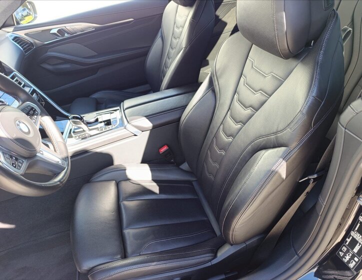 BMW Řada 8 Kupé 4,4 l 390 kw