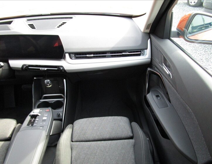 BMW X1 Kombi 1,5 l 110 kw